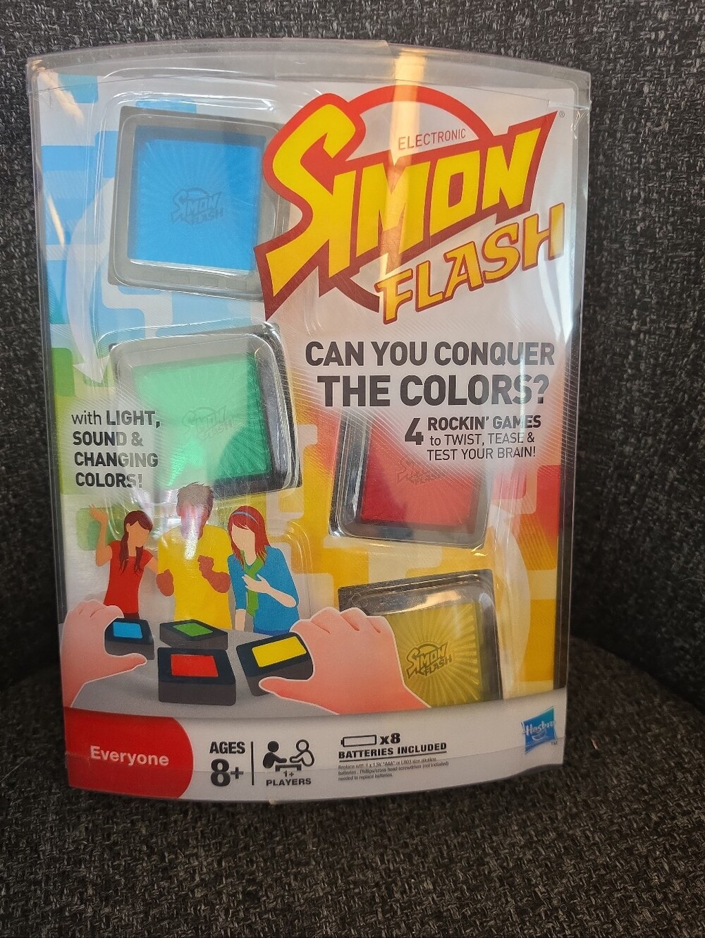 NIP 2009 Hasbro MB Electronic Simon Flash 4 Rockin' Games 1+ Players Ages 8+